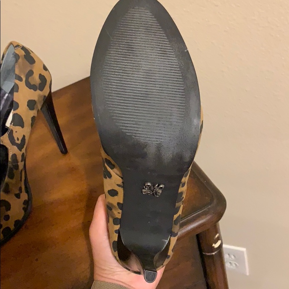 Shoes - Picture 3 of 3